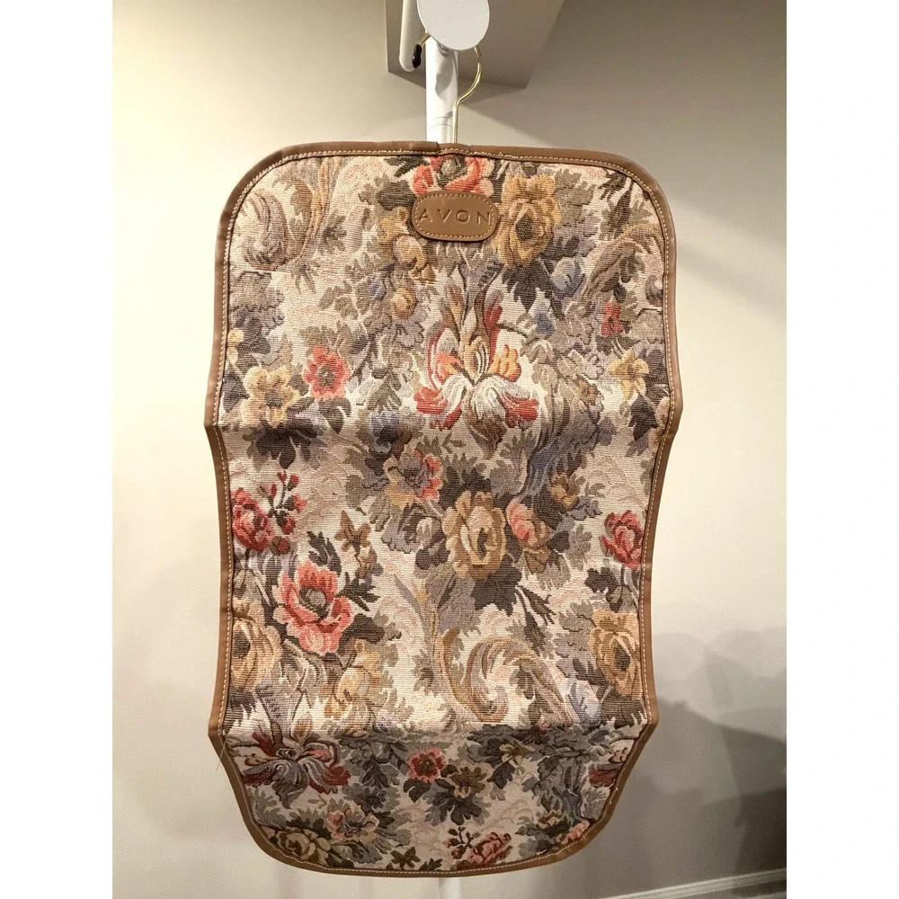 Vintage Grandma‎ Cottage Avon Floral Tapestry Hanging Travel Cosmetic Organizer